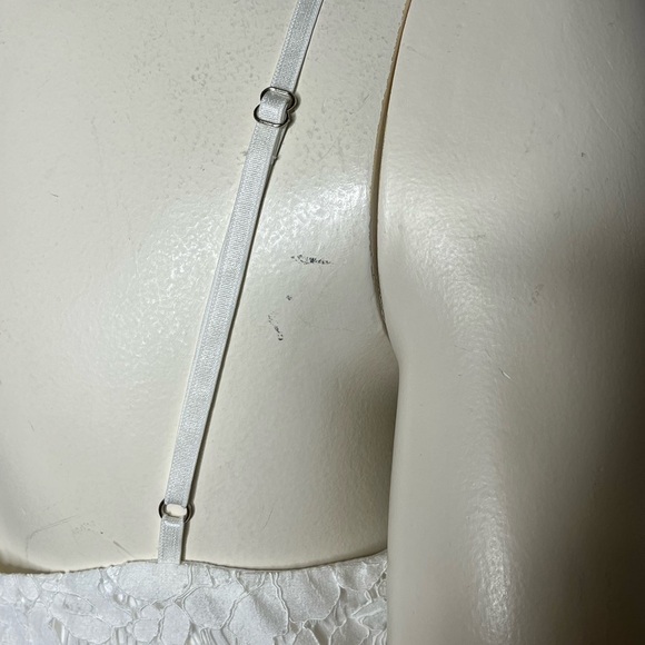 Astr The Label White Lace Dress - Picture 9 of 10